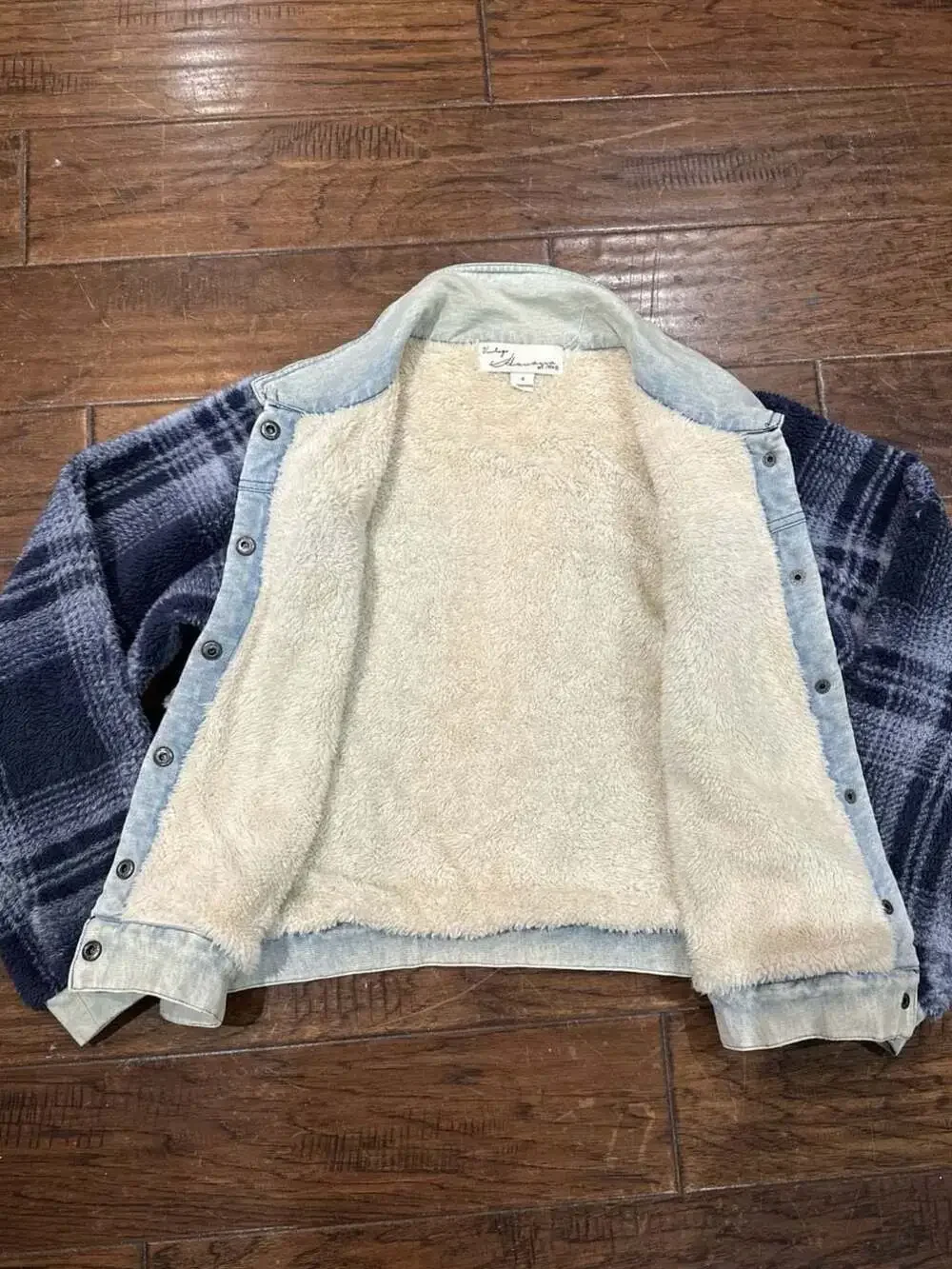 Vintage Havana Mixed Media Denim Jacket with Plaid Sherpa Sleeves - Picture 4 of 5